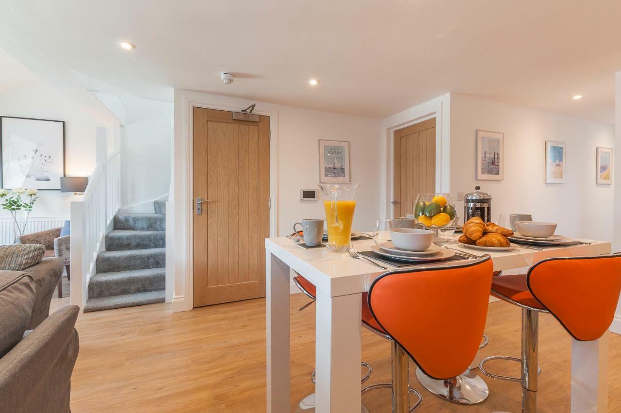 Pure B - Exceptional Views Of Tamar & Royal William Yard With Free Parking & Wifi Lejlighed Plymouth Eksteriør billede